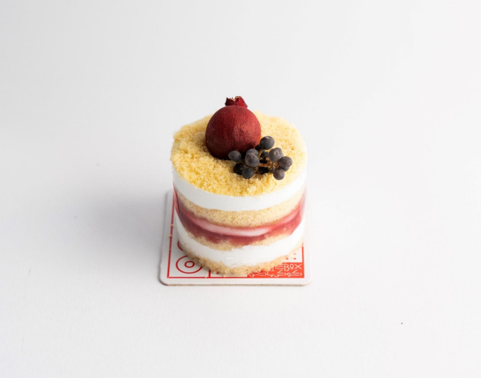 کیک خامه انار 6.5 سانت یلدا